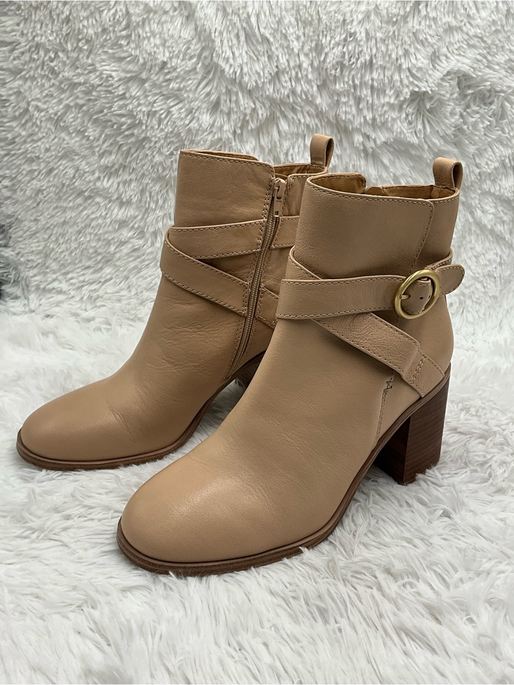 Crown Vintage Boots Size 11 M Beige Leather Ankle Boots with Buckle Strap